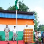 पूर्व मध्य रेल के धनबाद मंडल में हर्षोल्लास पूर्वक मनाया गया स्वतंत्रता दिवस..मंडल रेल प्रबंधक अखिलेश मिश्र ने किया ध्वजारोहण …