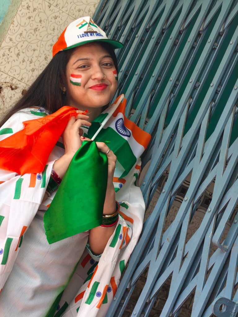 “सेल्फी में झलकता तिरंगे का गर्व” – डॉ. अभिनय शर्मा…