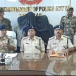 धनबाद पुलिस को मिली बड़ी सफलता, वाहन चोर गिरोह के 03 सदस्य गिरफ्तार ,सिटी एसपी ने की पीसी…
