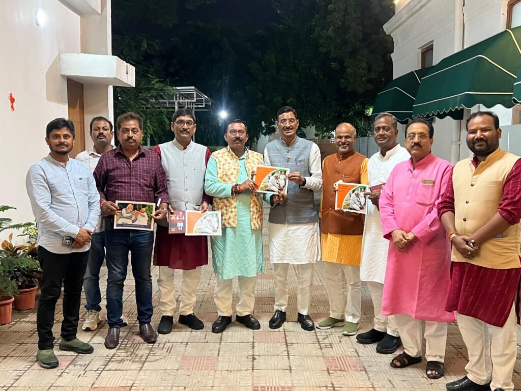 दिल्ली में केंद्रीय रक्षा राज्य मंत्री संजय सेठ जी से झारखंड के नेताओं की आत्मीय भेंट…