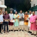 दिल्ली में केंद्रीय रक्षा राज्य मंत्री संजय सेठ जी से झारखंड के नेताओं की आत्मीय भेंट…