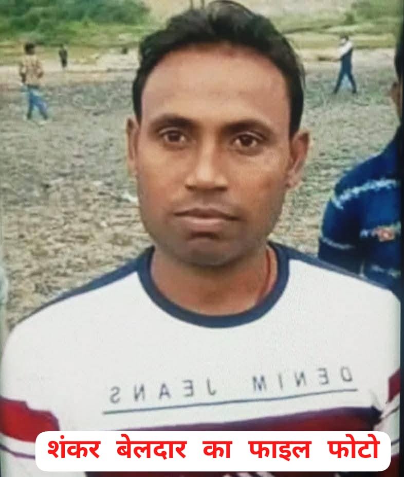 बाघमारा में मन्द्रा पंचायत के मुखिया पति शंकर बेलदार पर अपराधियों ने की जानलेवा फायरिंग.. घायल स्थिति में चल रहा है इलाज़,पुलिस जांच में जुटी..