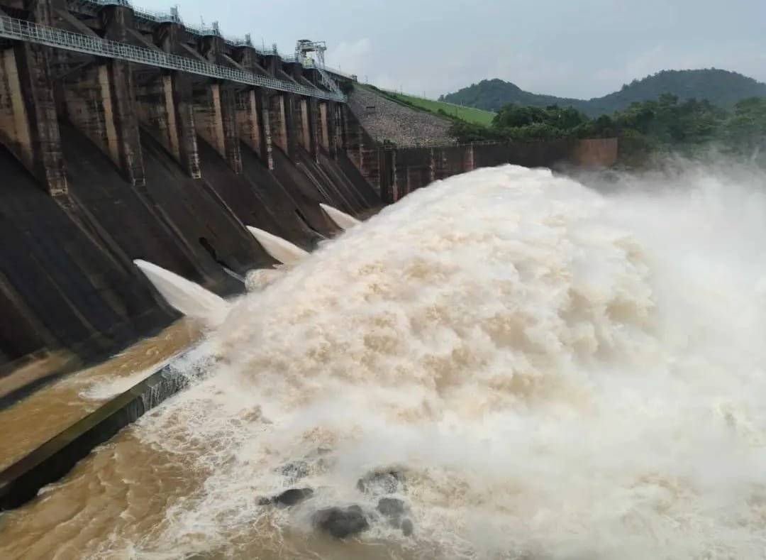 मैथन व पंचेत डैम में लगातार बढ़ रहा है जलस्तर…