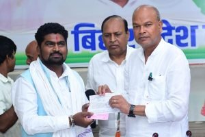 विधानसभा चुनाव से पहले कांग्रेस का बड़ा दांव, VIP के प्रदेश महासचिव लालू दांगी ने थामा ‘हाथ’…