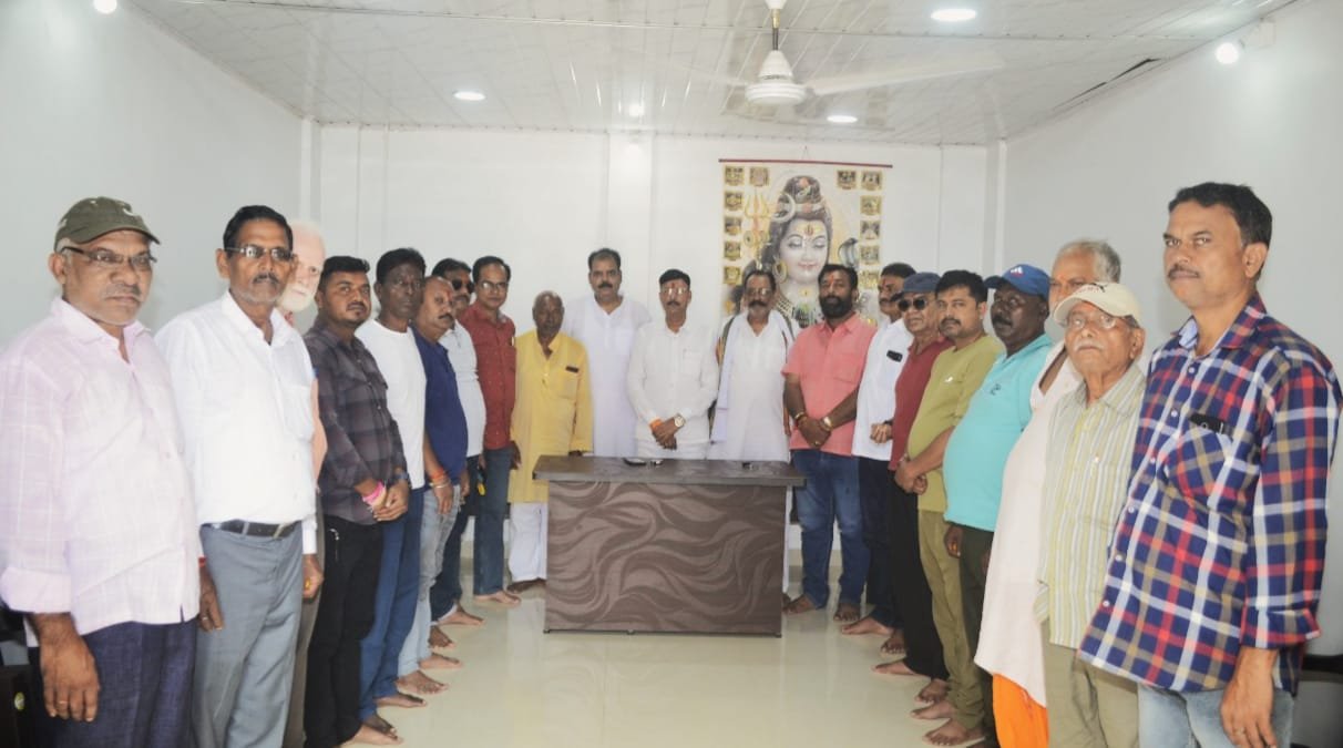 सिंदरी में रावण दहन की तैयारी को लेकर समिति की बैठक संपन्न…