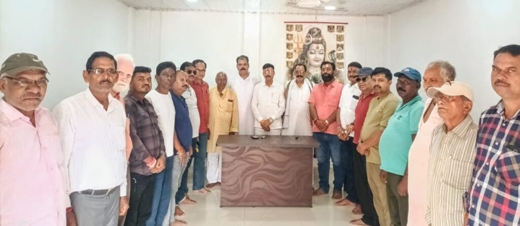 सिंदरी में रावण दहन की तैयारी को लेकर समिति की बैठक संपन्न…