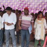 ट्रक लोडिंग की मांग को लेकर कुजामा कांटा घर स्थित चल रहे धरना प्रदर्शन के समर्थन मे पहुचे- झामुमो नेता मंटू चौहान…