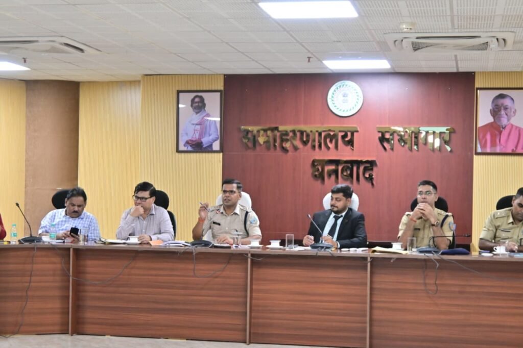 दुर्गा पूजा में श्रद्धालुओं के सुगम भ्रमण के लिए प्रशासन ने लिए कई महत्वपूर्ण निर्णय…