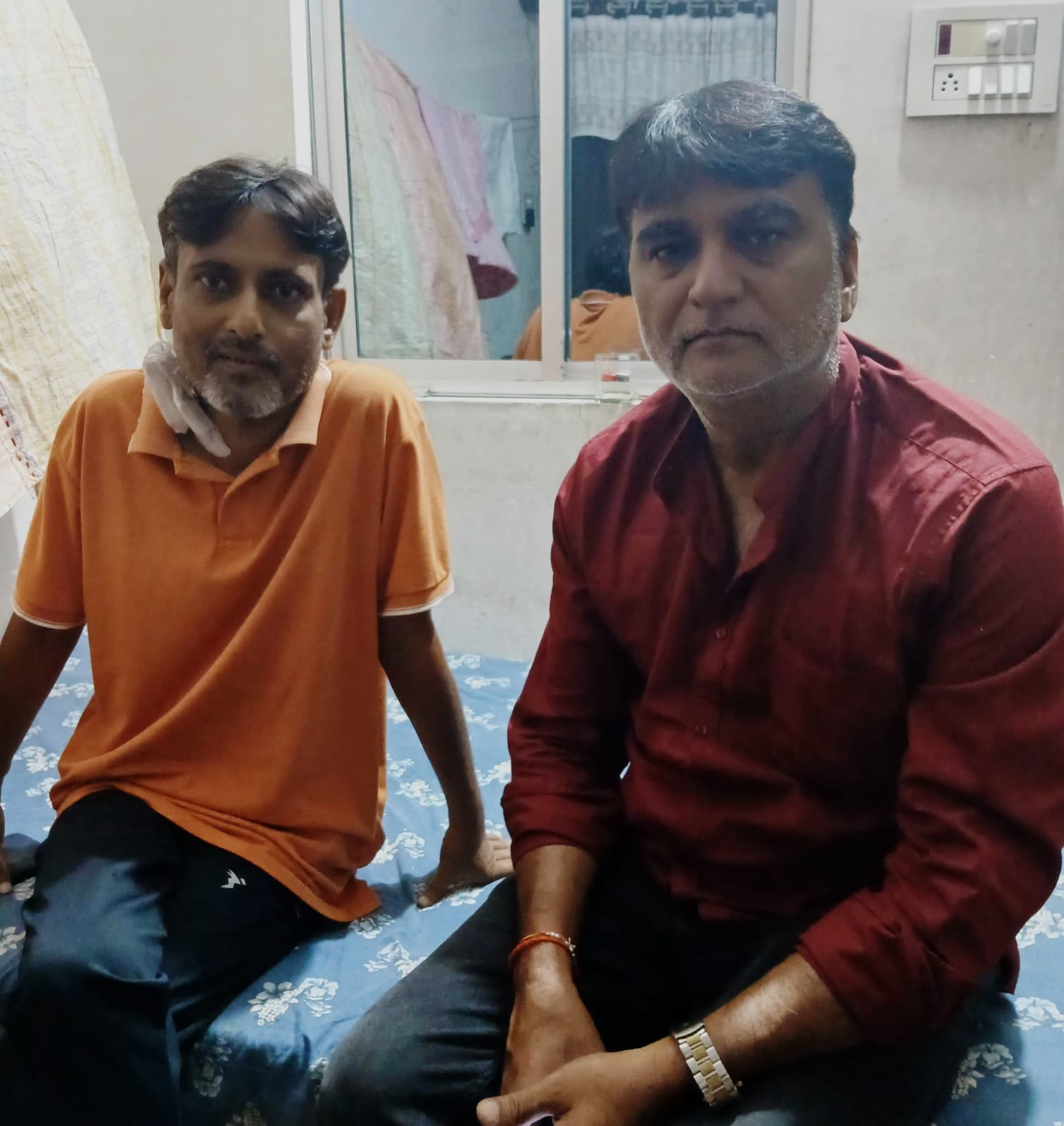 किडनी बीमारी से ग्रस्त वरिष्ठ पत्रकार दिनेश पासवान को समाजसेवी पप्पू सिंह ने दी आर्थिक मदद.. आम लोगों से भी सहयोग की अपील…