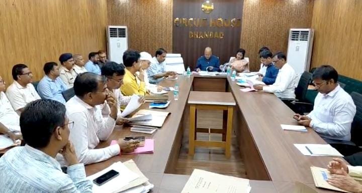 धनबाद में सरकारी आश्वासन समिति की समीक्षा बैठक, 200 से अधिक आश्वासन अब भी लंबित…