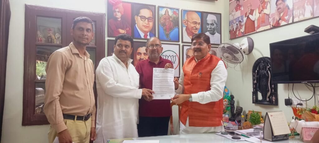 मिशन एयरपोर्ट समूह ने विधायक राज सिन्हा से एयरपोर्ट धनबाद की चर्चा की…