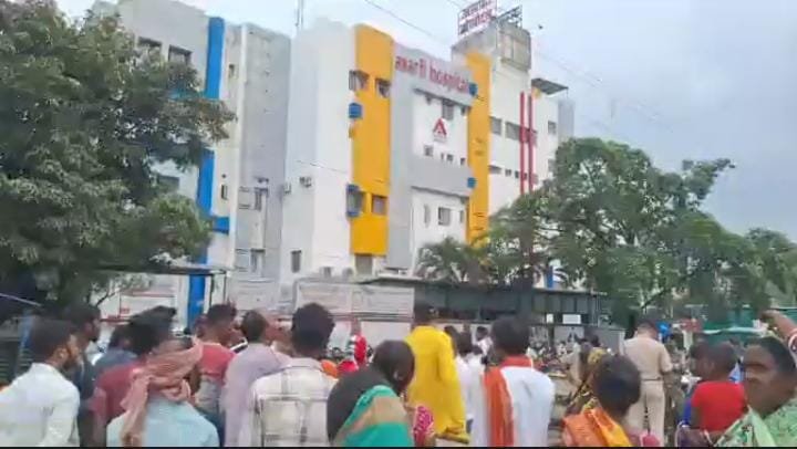 प्रसव के बाद महिला की मौत, परिजनों ने लगाया डॉक्टरों पर इलाज में लापरवाही का आरोप…