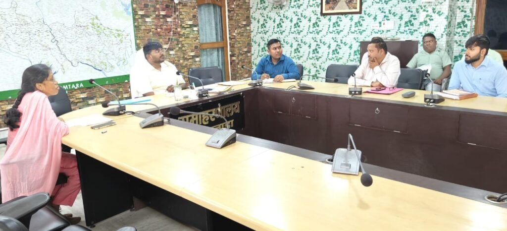 जामताड़ा में भू-अर्जन को लेकर उपायुक्त रवि आनंद ने की सख्त चेतावनी | विकास कार्यों में बाधा डालने वालों पर होगी कड़ी नज़र…