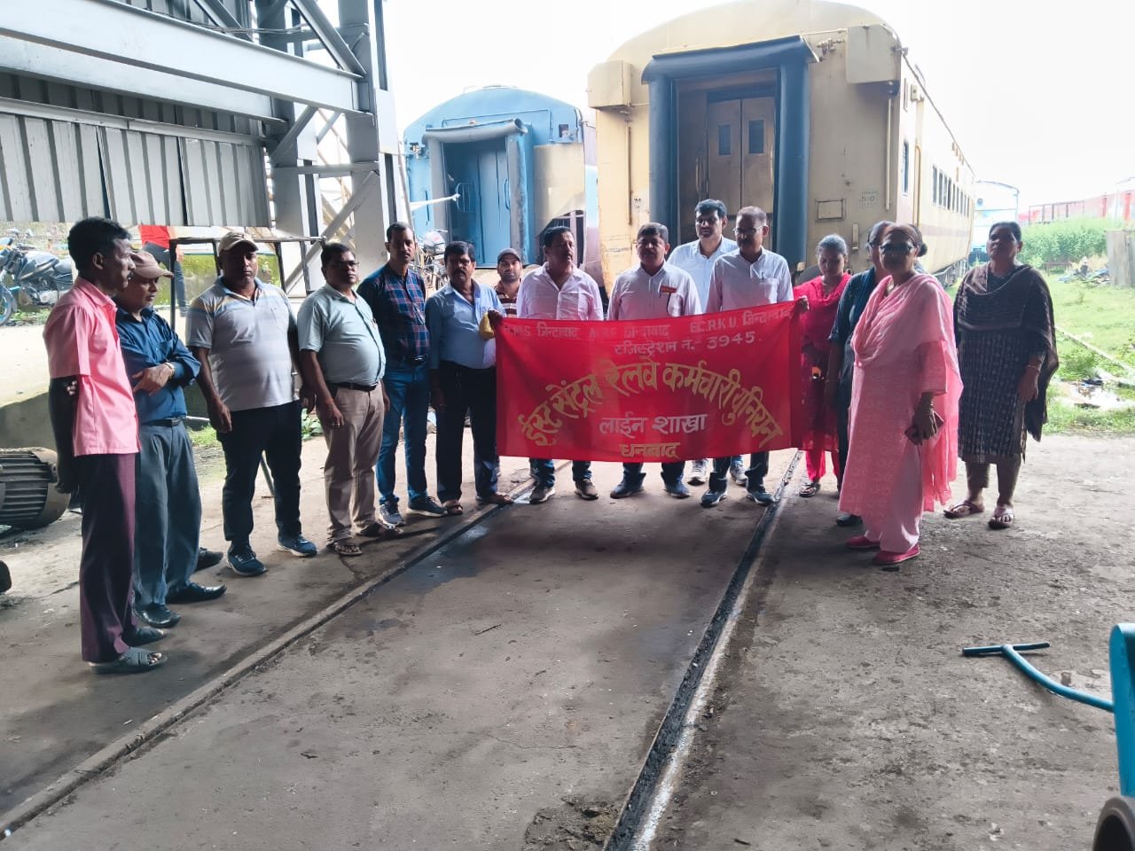 ऑल इंडिया रेलवे मेंस फेडरेशन के आह्वान पर पूरे भारतीय रेलवे में प्रदर्शन एवं सभा…