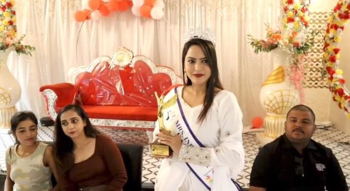 धनबाद की जाहिदा ने पाया मिसेज इंडिया ईस्ट 2025 का खिताब…