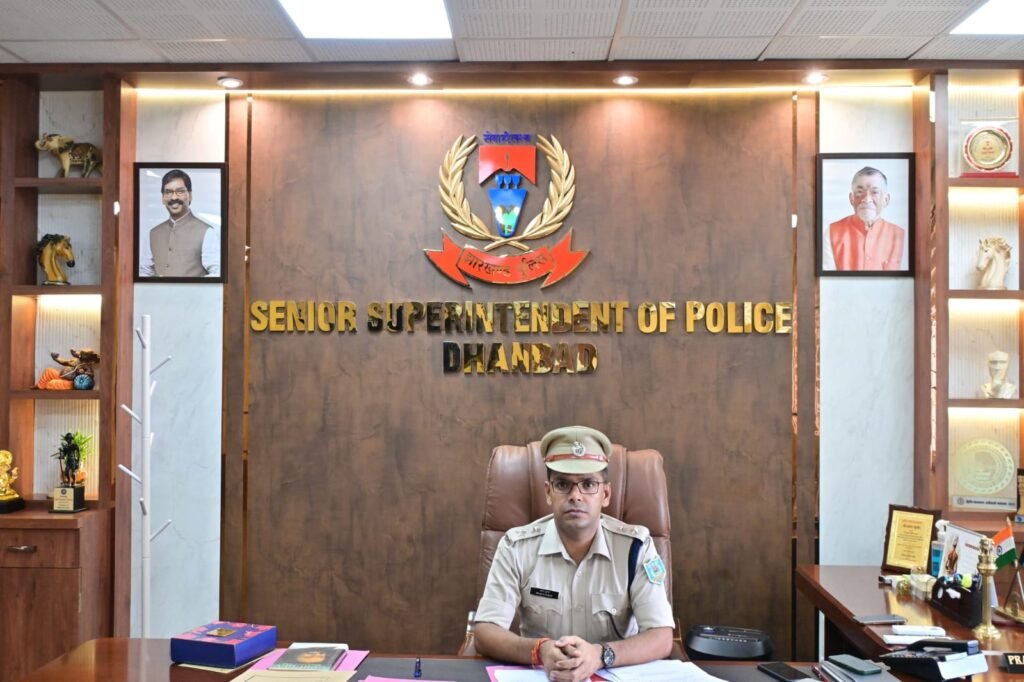दुर्गा पूजा पर धनबाद पुलिस ने जारी किया दिशा निर्देश..त्योहार पर खुशियां बांटे.. अफवाह नही- एसएसपी…