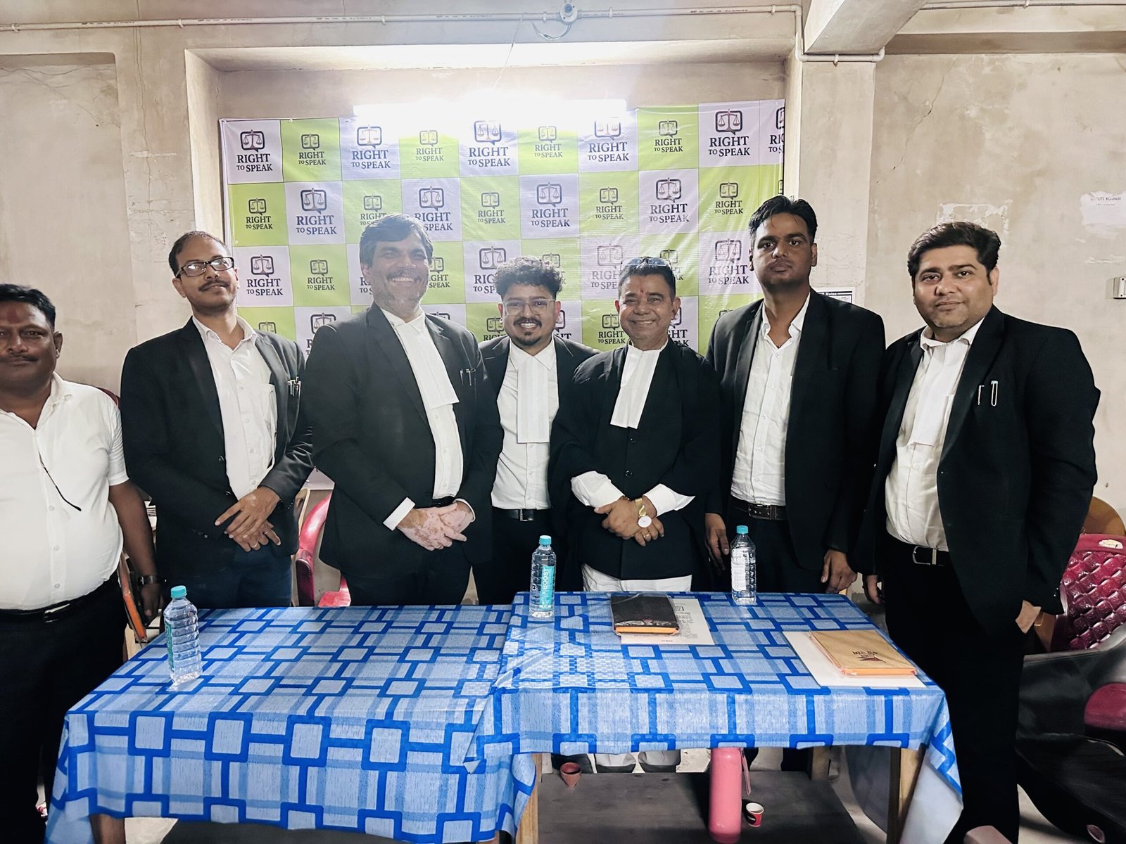 धनबाद बार एसोसिएशन के नवनिर्वाचित पदाधिकारियों का सम्मान समारोह आयोजित…