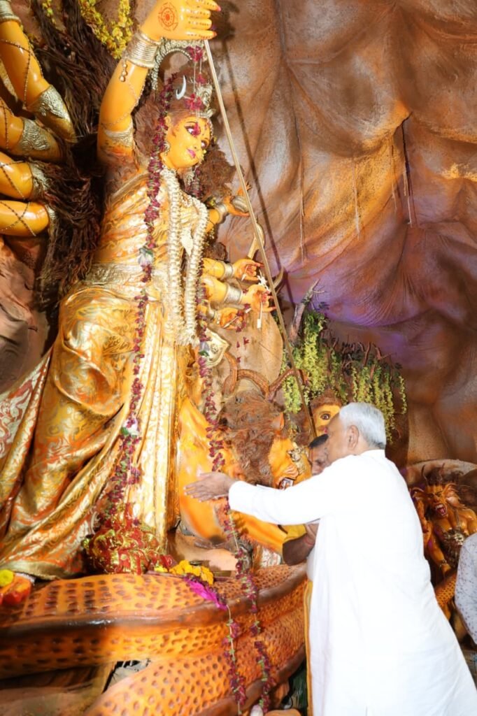 मुख्यमंत्री ने माँ दुर्गा की पूजा अर्चना कर राज्य की सुख, शांति एवं समृद्धि की कामना की…