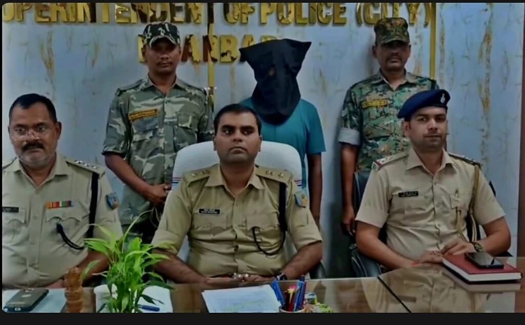 SSC CGL परीक्षा के कदाचार में बड़ा गैंग शामिल, कई छात्र थे संपर्क में, सेटिंग कर सेंटर तक बदलवाये…