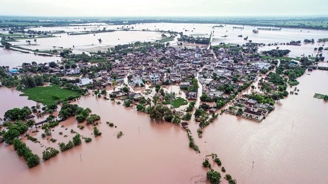 पंजाब में बाढ़ से बुरा हाल, अब तक 46 की मौत; 1.75 लाख हेक्टेयर खेत में खड़ी फसल बर्बाद…