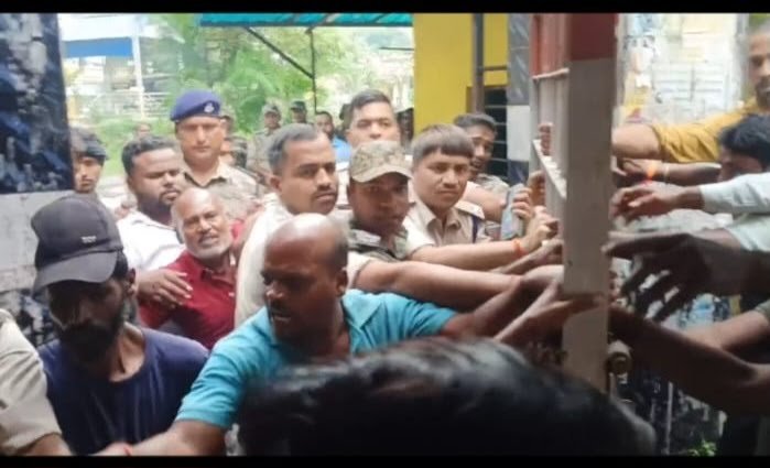 लोदना हादसे में मारे गये लोगों के आश्रितों को मिलेगा सात-सात लाख रुपये मुआवजा…