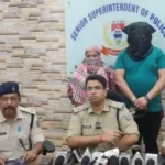 करोड़ों की ठगी के मामले में अंतर प्रांतीय ठग चंद्रभूषण को पत्नी संग फिल्मी स्टाइल में साकची पुलिस ने राजधानी ट्रेन में दबोचा…