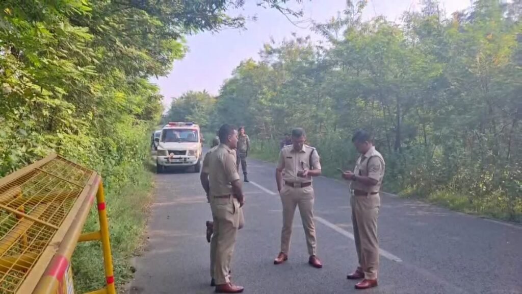 POLICE ENCOUNTER: जमशेदपुर के मांझी गिरोह का सरगना भानु मांझी ने पुलिस पर की फायरिंग, धनबाद पुलिस के जवाबी कार्रवाई में हुआ घायल,अस्पताल में भर्ती…