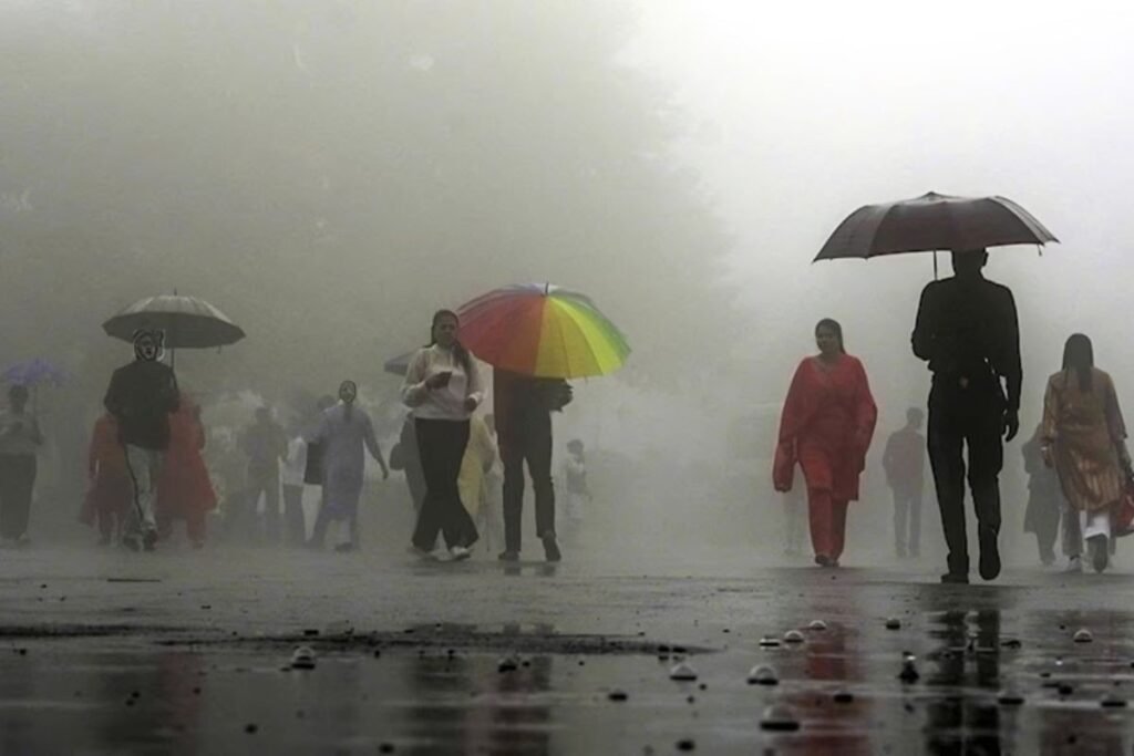 बिहार में रेड अलर्ट, दिल्ली-NCR तक बारिश का खतरा — 7 अक्टूबर तक बिगड़ा रहेगा मौसम…