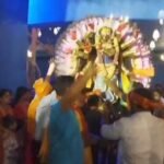धनबाद में दुर्गापूजा विसर्जन में दिखी गंगा जमुनी तहजीब ,माता की विदाई में शामिल हिंदू मुस्लिम समुदाय के लोग…