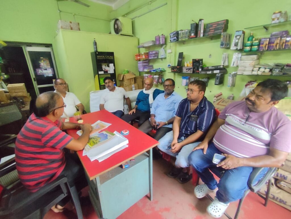 आबादी धनबाद में बस स्टैंड कतरास मे नाय चलतो…