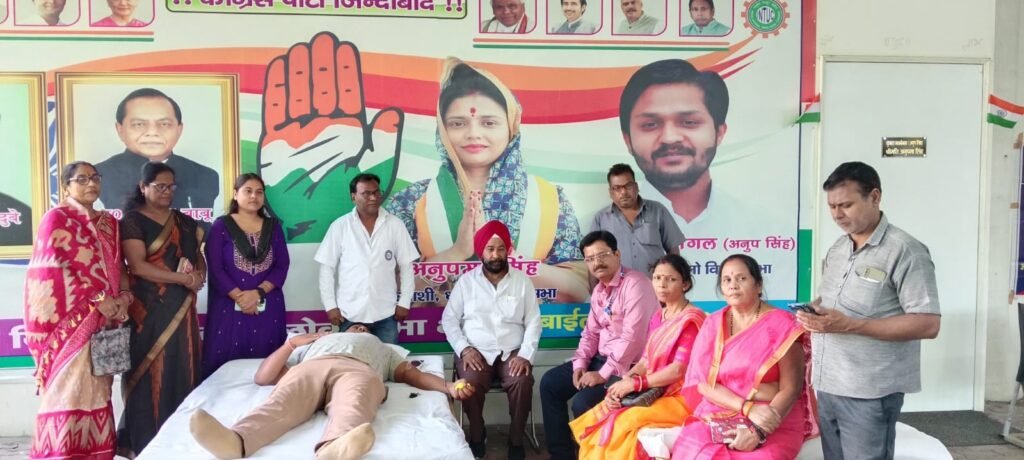 रक्तदान शिविर का सफल आयोजन, श्रीमती अनुपमा सिंह के नेतृत्व में मानवता की मिसाल…