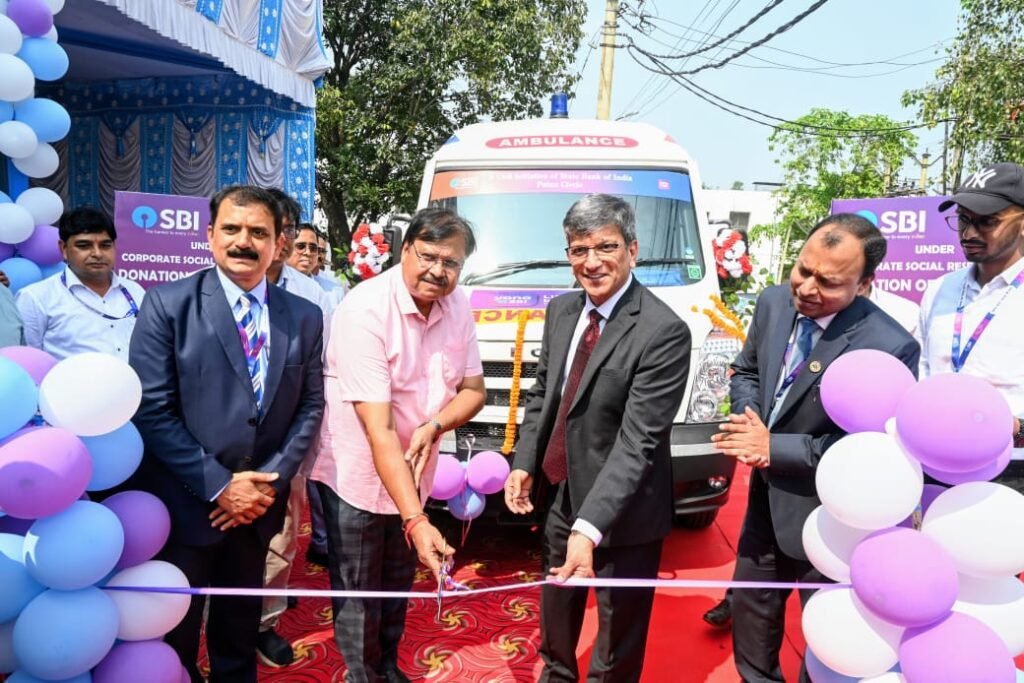 सदर अस्पताल को एसबीआई ने प्रदान की एम्बुलेंस…