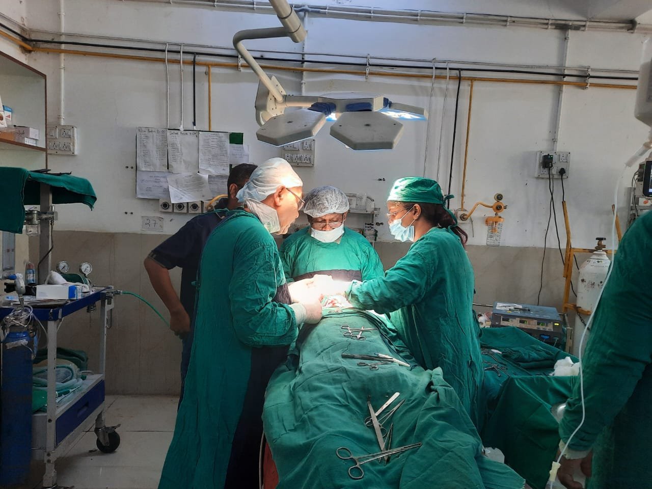 सदर अस्पताल में थाय्रोग्लोस्सल सिस्ट का सफल ऑपरेशन संपन्न…