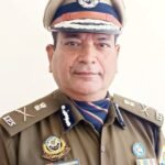 छपरा में क्या इस बार खेसारी पर भारी पड़ेंगे पूर्व IPS अधिकारी …