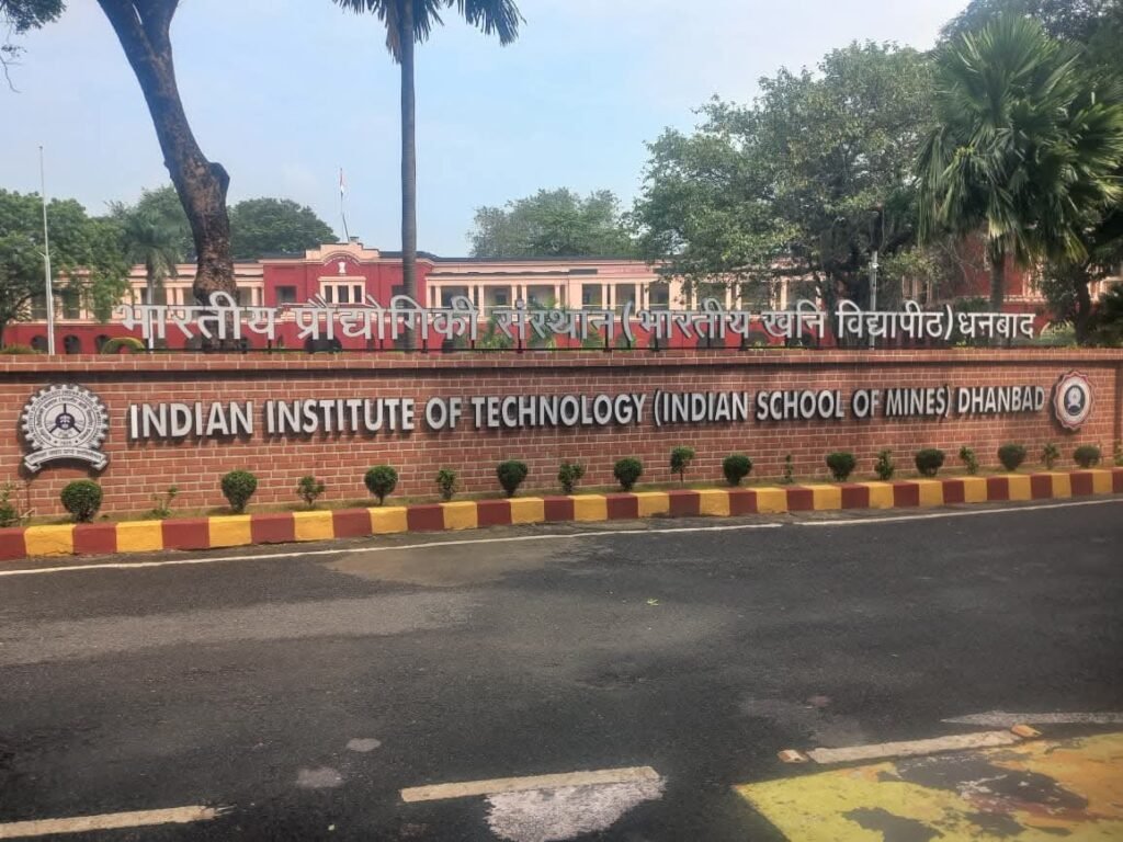 IIT ISM धनबाद की बड़ी सफलता: नारियल के खोल से बनी इको-फ्रेंडली ग्रेफीन, इलेक्ट्रॉनिक्स में खोलेगी नए रास्ते…
