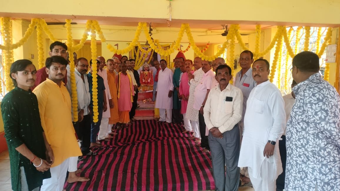 सिंदरी में भगवान श्री चित्रगुप्त जी का पूजा अर्चना काफी धूम धाम से मनाया गया…