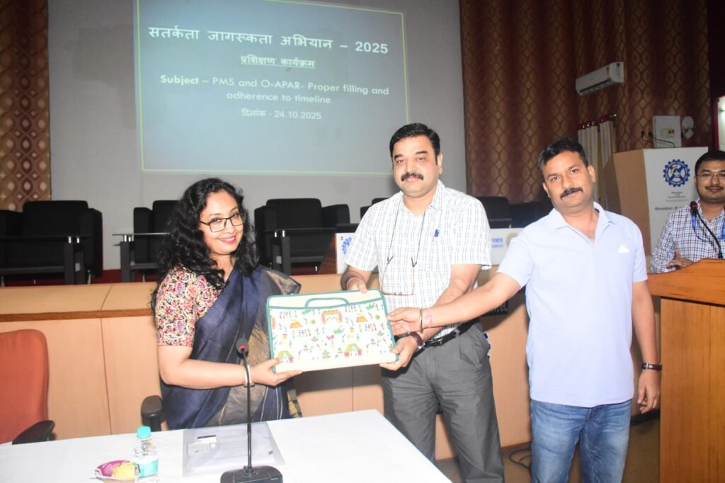 CSIR-सिंफर में समय सीमा अनुपालन का महत्व” विषय पर प्रशिक्षण कार्यक्रम का आयोजन…