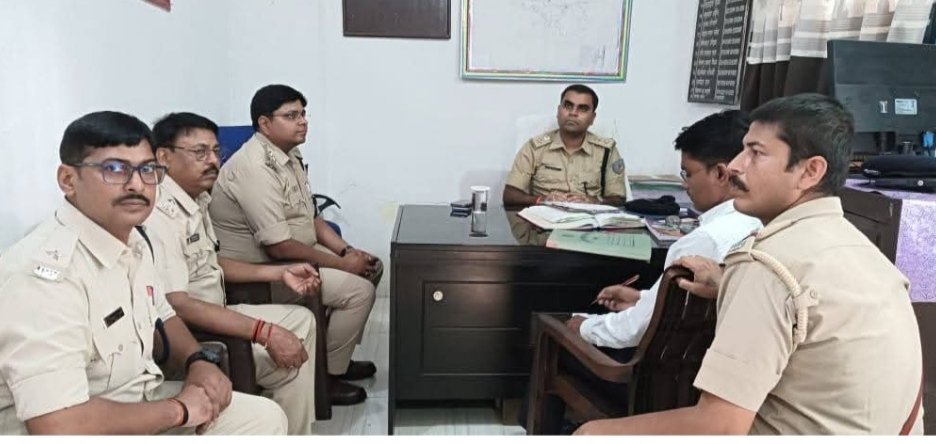 सिटी एसपी ऋत्विक श्रीवास्तव ने सिंदरी गौशाला ओ पी का किया निरीक्षण,जन सुरक्षा और गशती पर दिया निर्देश…