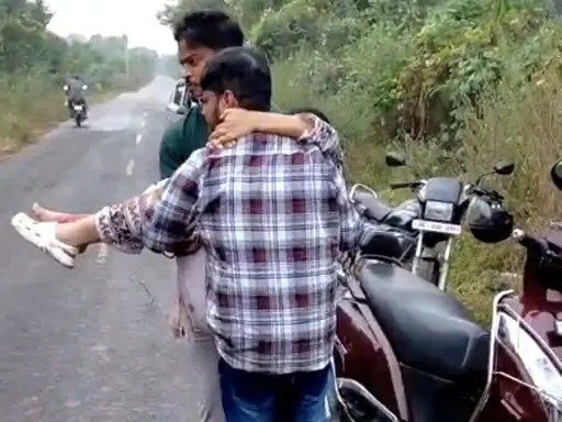 पलामू सड़क हादसे में भाई-बहन की मौतदो बाइक आमने-सामने टकराए, दूसरे बाइक पर सवार पति-पत्नी घायल….