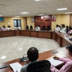 जिला अंतर्गत ग्रामों के सभी घरों में व्यक्तिगत घरेलू शौचालय की उपलब्धता सुनिश्चित हो – उपायुक्त…