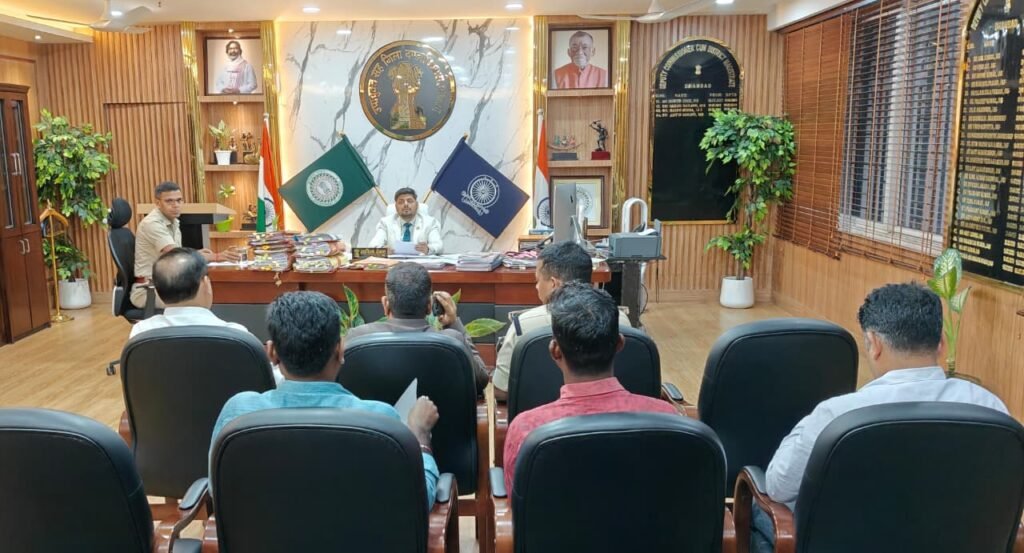 सीवरेज ट्रीटमेट प्लांट निर्माण कार्य को लेकर उपायुक्त ने की बैठक…