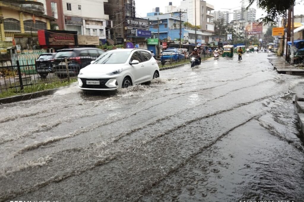 ओडिशा के तट से गुजर गया डीप डिप्रेशन, झारखंड के 5 जिलों में आज भारी से बहुत भारी बारिश का अलर्ट…