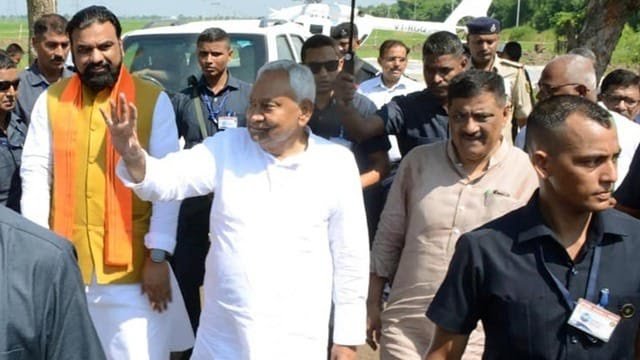 मुख्यमंत्री ने राष्ट्रपिता महात्मा गांधी की जयंती के अवसर पर उनकी आदमकद प्रतिमा पर किया माल्यार्पण…