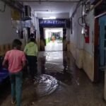 रातभर की मूसलाधार बारिश से जनजीवन बेहाल, सड़कों पर घुटने भर पानी, SNMMCH बना तालाब…