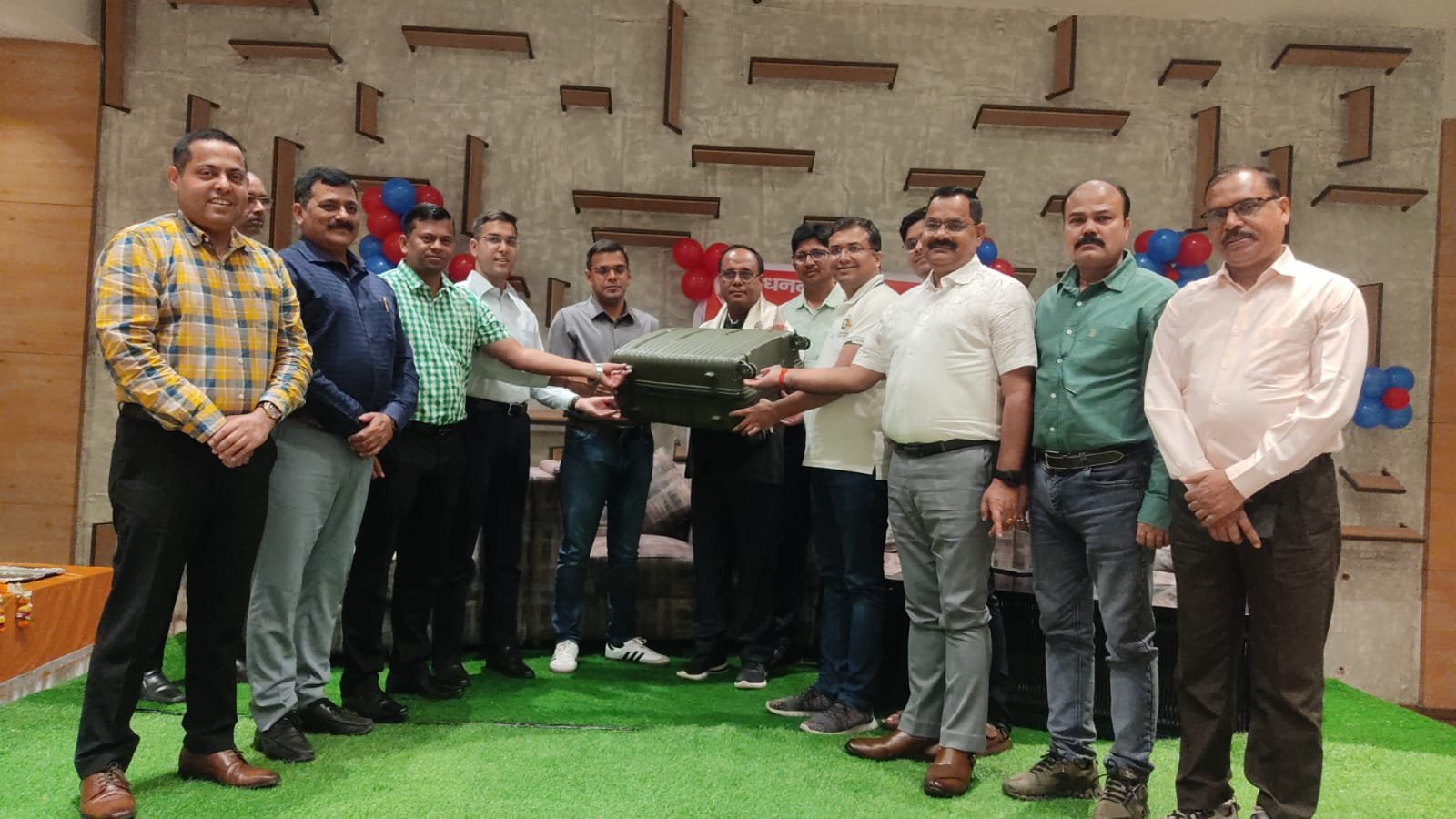 06 पुलिस अधिकारियों की सेवानिवृत्ति सह विदाई समारोह:SSP ने शुभकामनाएं देते हुए कहा,”पुलिस सेवा में इनका योगदान रहेगा अविस्मरणीय.”….