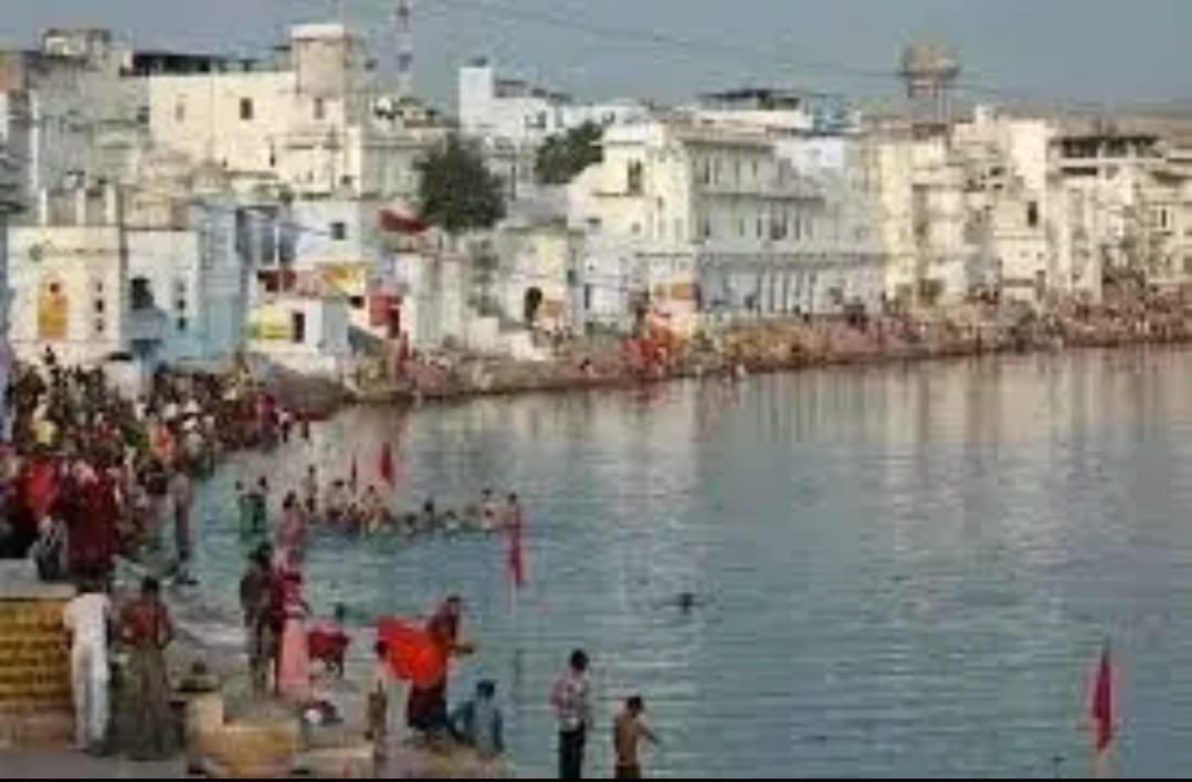 ब्रह्मा जी के हाथ से कैसे बनी थी पुष्कर झील? कार्तिक पूर्णिमा पर स्नान करने से नष्ट होते हैं पाप…