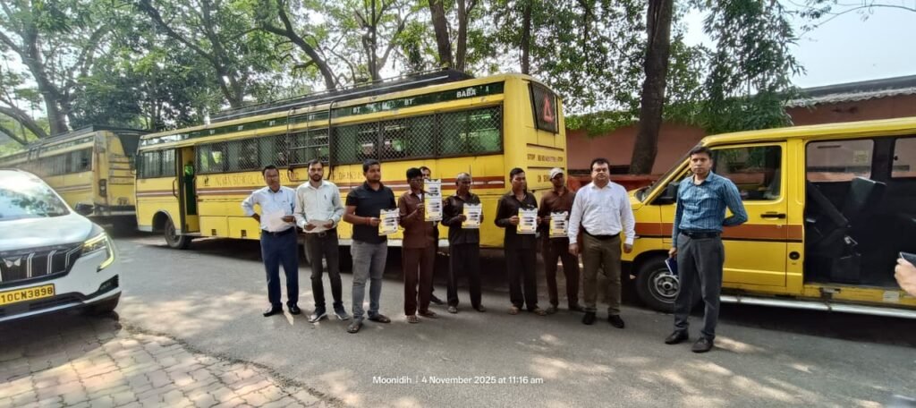 “रफ्तार घटाओ सुरक्षा बढ़ाओ” अभियान के तहत 2 स्कूलों में की वाहनों की जांच..1.25 लाख का किया चालान…