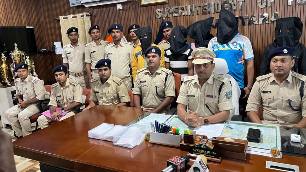 “कर्माटांड़ में अपहरण कांड का भंडाफोड़ — गिरिडीह-जामताड़ा पुलिस की संयुक्त कार्रवाई में पाँच धराए”…