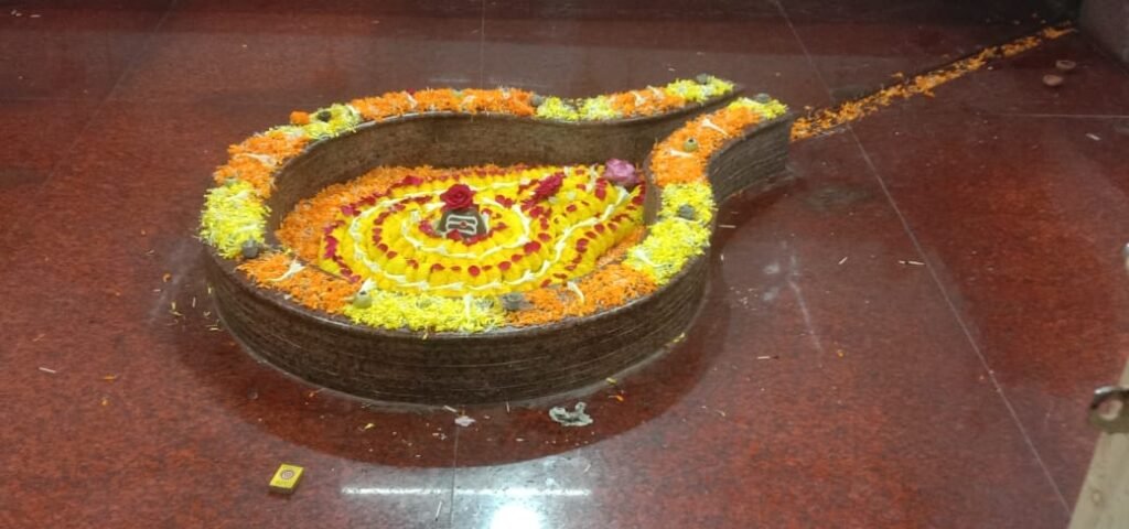 देव दीपावली पर मिहिजाम शिवालय में औढरदानी शिव का अलौकिक श्रृंगार बना आकर्षण का केंद्र…