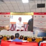 आईआईटी (आईएसएम) में ‘वंदे मातरम्’ के 150 वर्ष पूरे होने पर सामूहिक गायन, प्रधानमंत्री का संबोधन भी सुना गया…